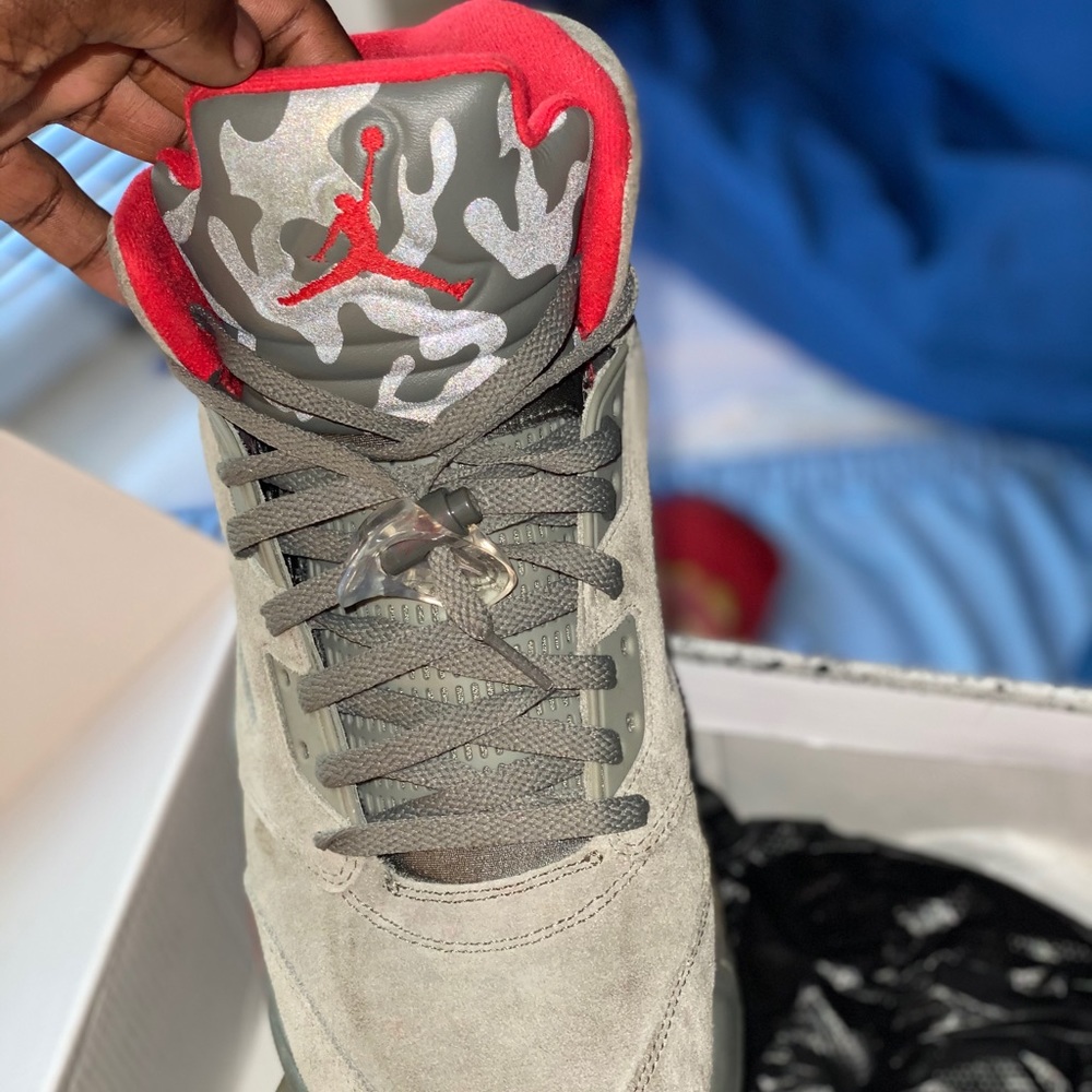 Army green Jordan 5’s